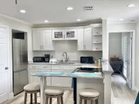 Beach Villa, Treasure Cay, Community Pool - Homestays