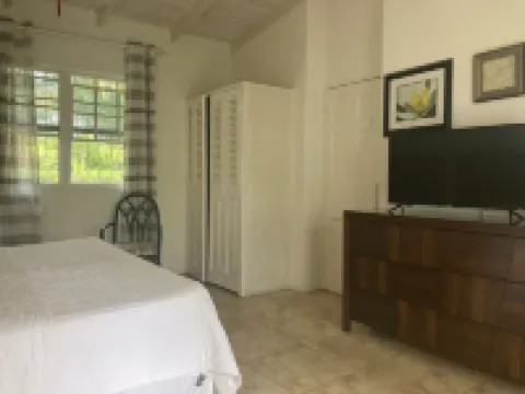 Only 3 Mins To Beach And Beach Club apt 1.