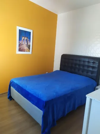 HOUSE WITH SWIMMING POOL - GREAT LOCATION - AR ALL ROOMS, DINING ROOM KITCHEN