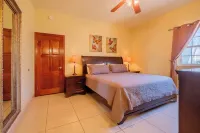 2 Bedroom/2 Bathroom Ocean View Condo - Sleeps Five