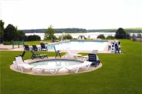 Luxury, Hot Tub,Fireplace,Pool Table,Pet Friendly,No Security Deposit!