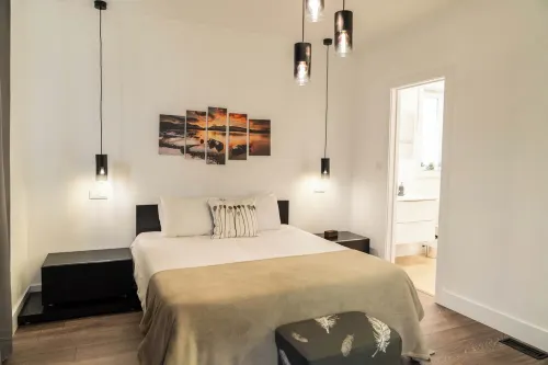 Incense - Newly built house with beautiful backyard, pool and mountain/ocean view