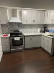 Cozy 2 bedroom Basement Apartment with Modern Amenities