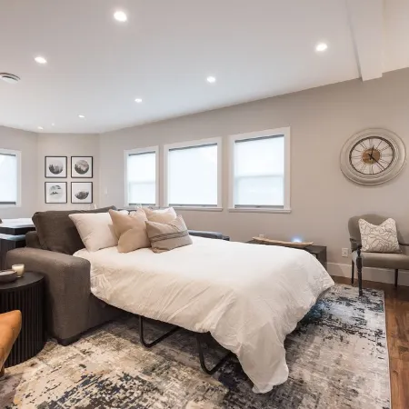 Cozy, Bran New Private fully furnished studio downtown Chilliwack.
