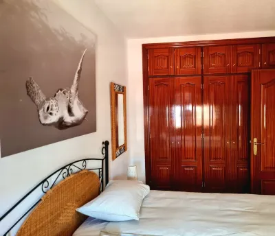 First line beach, free WIFI, air conditioning and garage # Hotels in der Nähe von Medanodive