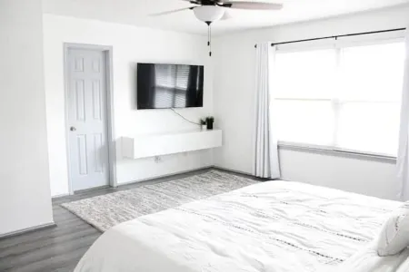 4BR Oasis w/Pool in Round Rock