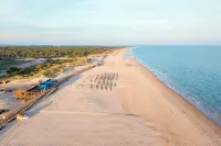 (RARE Traditional Family Villa 100m from the beach and city centre