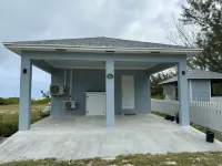 Beach Cottage Steps From The Beach Hotels near Bahamas Ocean Safaris