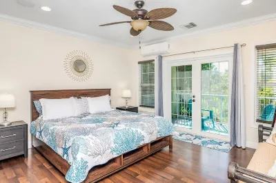 3-bedroom house in awesome Bodden Town with WiFi, AC