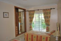 Luxury house near the sea with swimming pool, hammam, jacuzzi, gymnasium, playground.