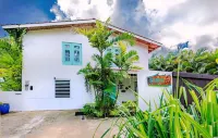 La Casita by Shacks Beach, Beach House, Coastal Living Style, LOCATION LOCATION Hotels near La Poza De Las Golondrinas