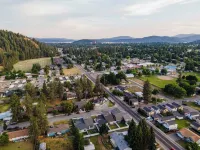 New Modern Townhome Downtown Coeur d'Alene minutes to waterfront restaurant shop