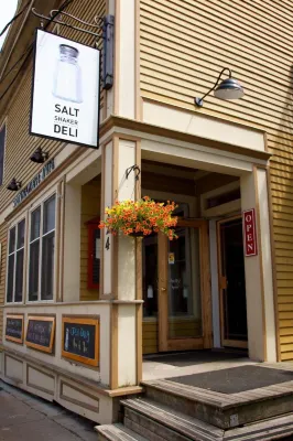 Salt Shaker Deli & Inn Hotels in Lunenburg