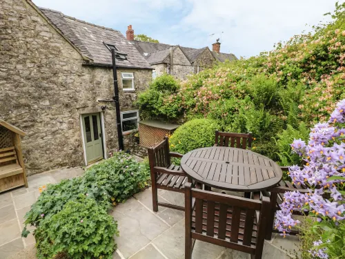 Sundial Cottage Hotels in Brassington