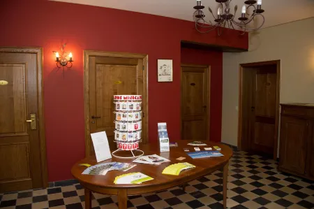 B&B Kamerijck Отели в г. Жее