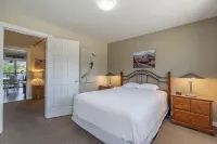 Safari Beach Resort