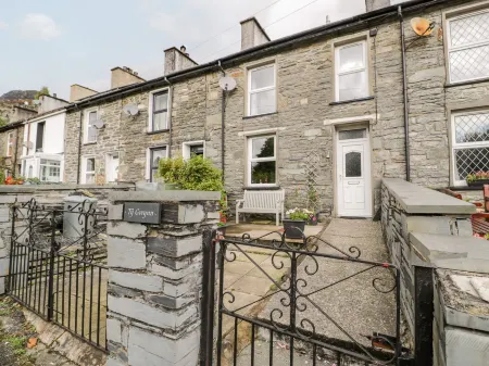 Ty Gwynn Отели в г. Blaenau Ffestiniog