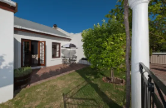 La Galiniere Guest Cottages Hotels near Hiking - Perdekop Hiking Trail - Mont Rochelle Nature Reserve