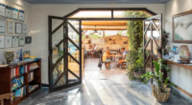 Erato Hotel