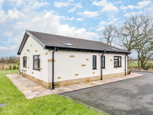 Shreyas Cottage Hotels in Chipping