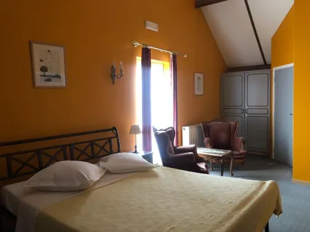 Hotel in Den Hoek Отели в г. Линтер