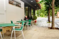 Hotel Estació Hotels in La Vall de Bianya