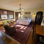 Four Mounds Inn Hotels in Dubuque