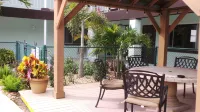 Island House Resort Hotel