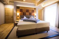 Flora - Das Kleine Gartenhotel Hotels in Ellmau