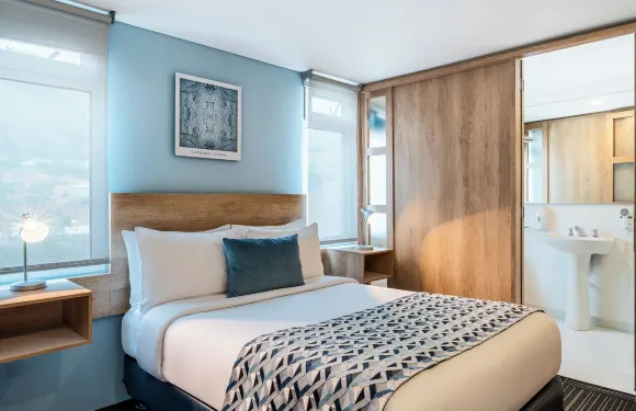 卡米諾拉薩爾酒店