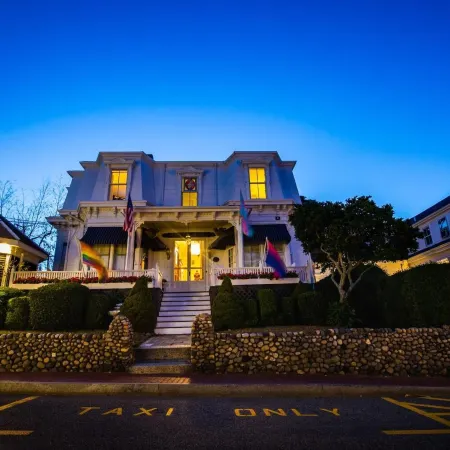 Brasswood Inn
