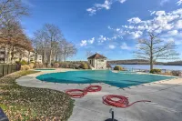 Condo on Big Boulder Lake w/ Community Pool Access - parking