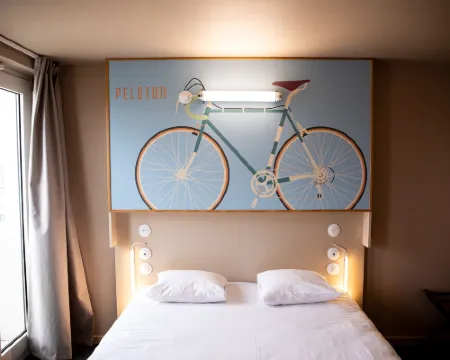 ピープル ホステル - ツアー トゥールのホテル