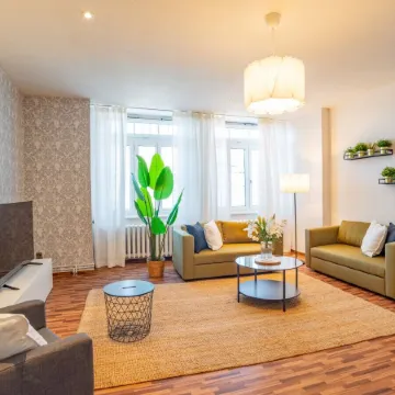 Spacious Apartment in Strausberg - Sleeps 6