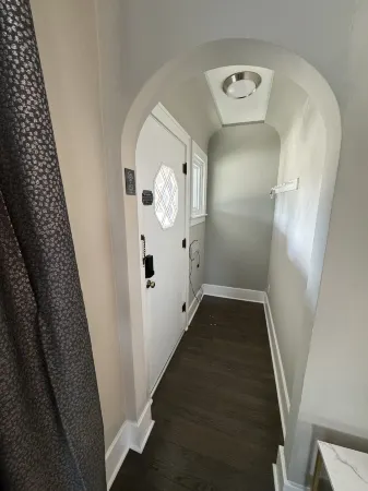 Spacious Retreat Near Convention Centers 4 Bedroom Home by RedAwning