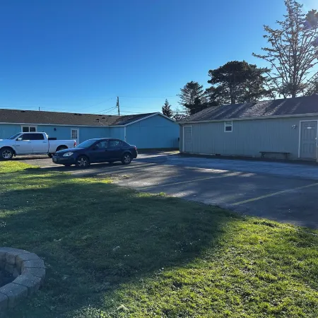 Coastal Inn and Suites
