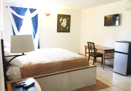 Levimar Guest House Отели в г. Левитовн