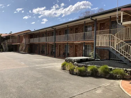 Cardiff Motor Inn Отели в г. Уорнерс Бэй