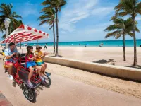 Villa Venezia Hotels near Las Olas