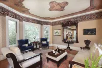 Calderwood Inn Hotels in Healdsburg