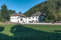 Sporthotel Spoegler Hotels near Oehler Alexander e C.