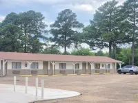Clear Lakes Inn