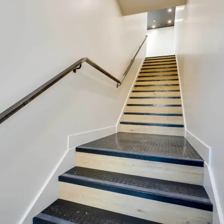 The Lofts on 89 Condo - 5 Miles to Salt River!