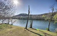 Expansive Cotter Cabin on White River w/ Deck! - WiFi