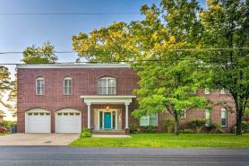 Luxe Hot Springs Lakehouse Dock, Hot Tub and Kayaks