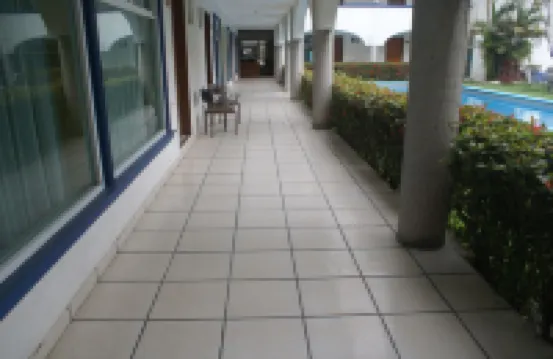 ホテル アルコス アエロプエルト