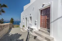 Sunset Plaka Hotels near Kastro Milos