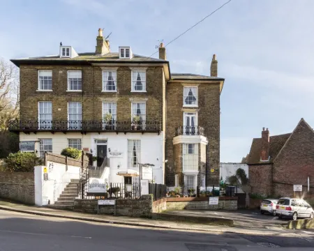 Hubert House Hotels in Dover