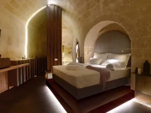 Le Malve Cave Retreat