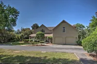 Impeccable Home w/ Dock & Pool on Lake Wateree! - parking